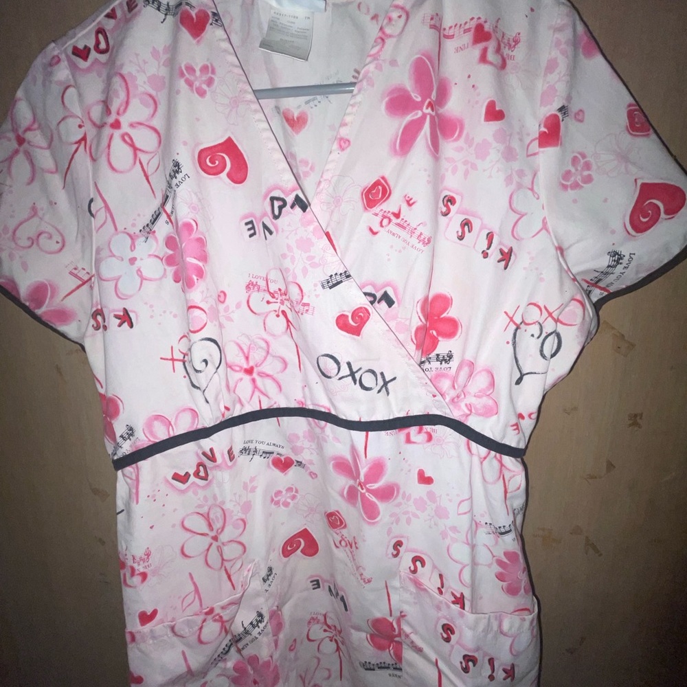 XOXO printed SB Scrubs